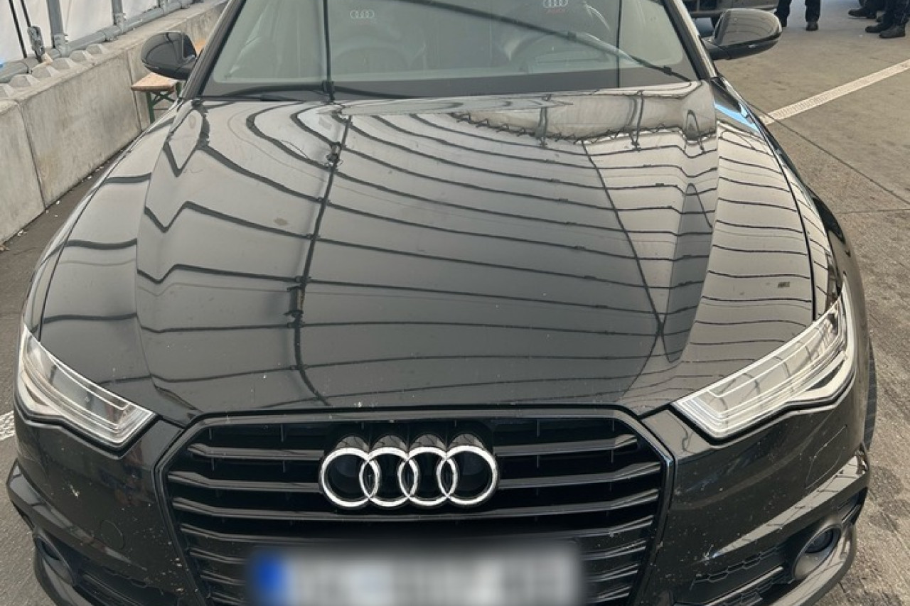 Zollaktion auf der A17: Drogenfunde und Steuerhinterziehung aufgedeckt!