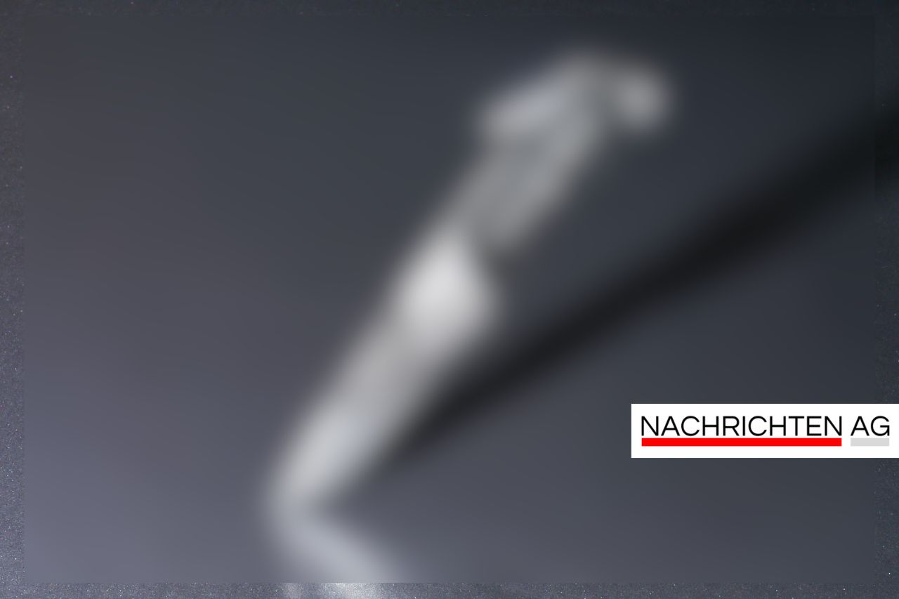 Polnischer Fahrer mit gefährlichem Messer und ohne Führerschein gestoppt!