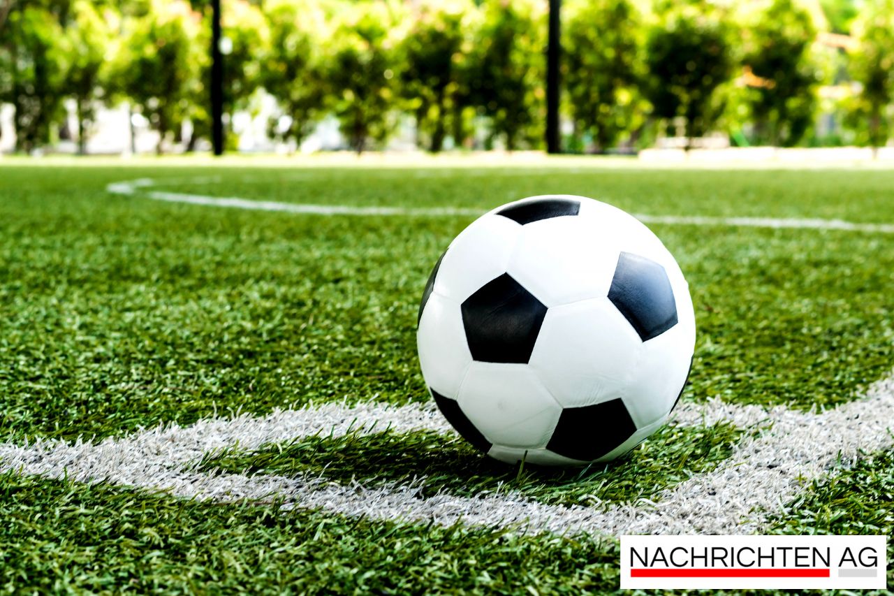 <ol>
<li>FC Lok Leipzig zerlegt SV Lindenau mit traumhaftem 12:0-Kantersieg!</li>
</ol>