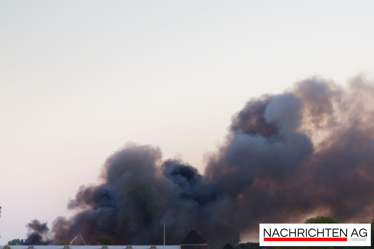 Großbrand in Leipzig-Paunsdorf: Feuerwehr rettet Nachbarn vor Flammen!