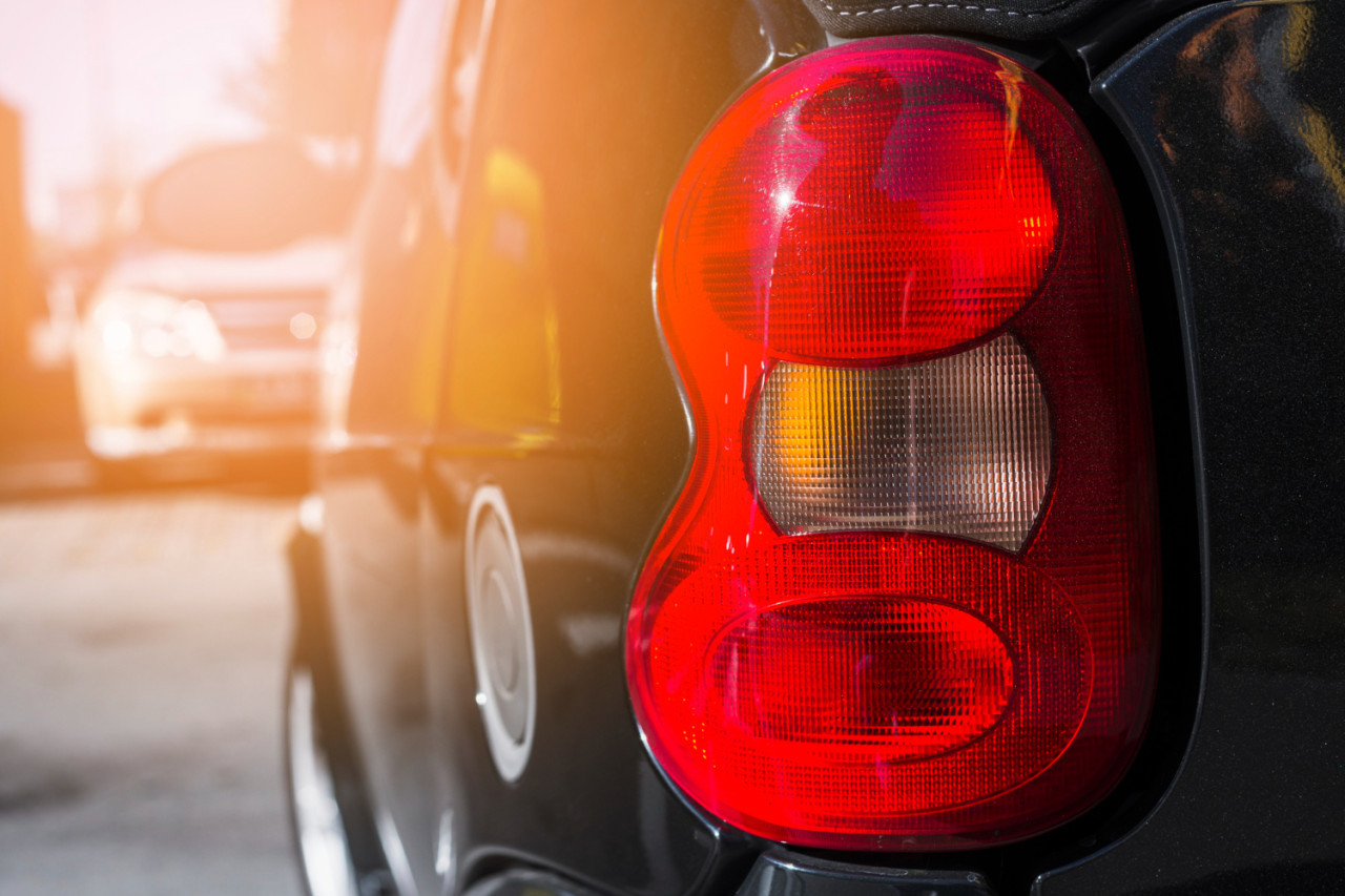 Bremsleuchten im Vergleich. LED vs. Halogen – welche Technologie ist die bessere Wahl?